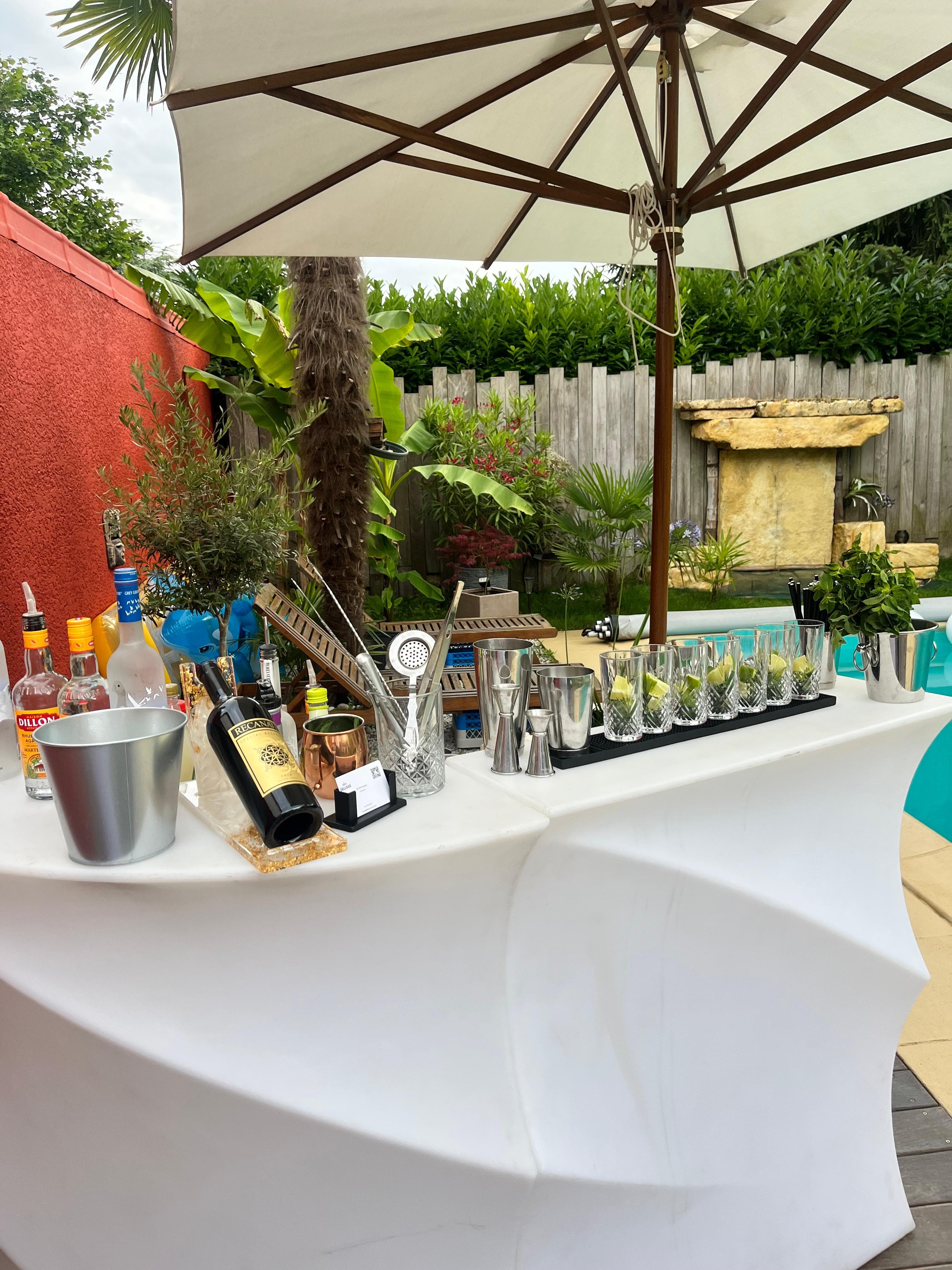 Ambiance du lieu pendant la prestation bar mobile